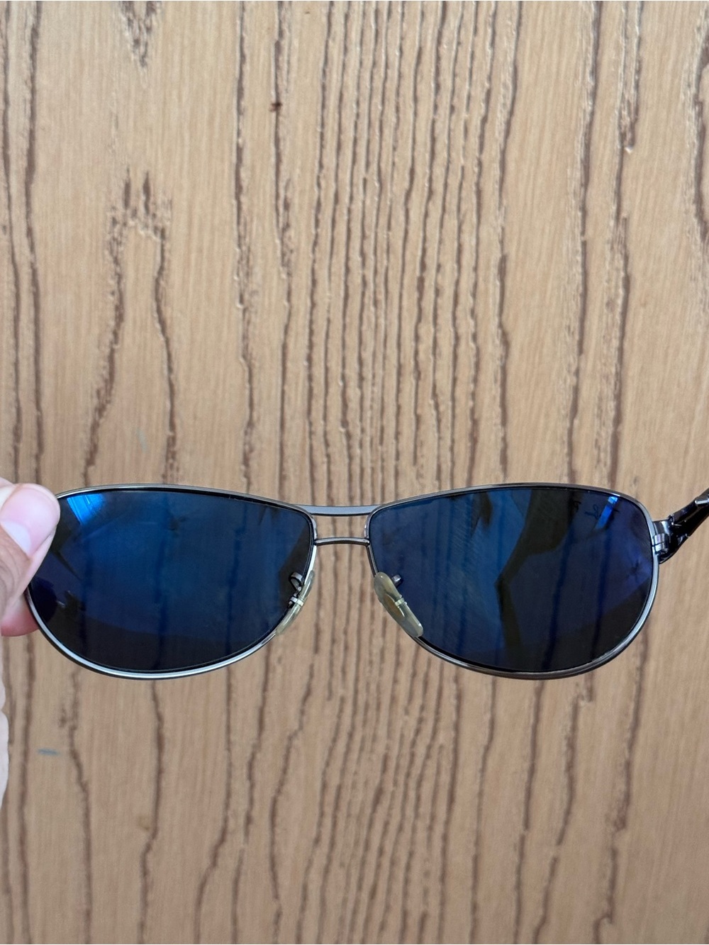 Ray-Ban UNISEX Black and Silver Aviator Sunglasses - Picture 3 of 7